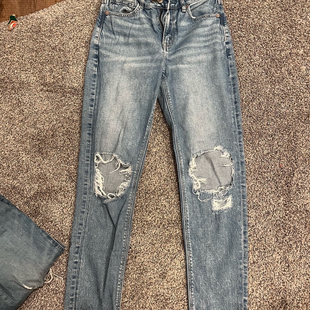 American Eagle Boyfriend Jeans - Size 2 Long